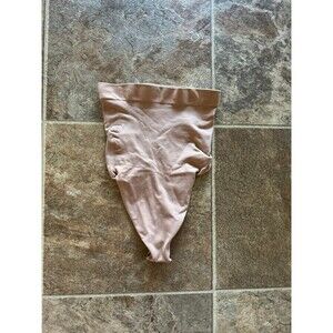 Skims Seamless Sculpt High Waist Thong Size Small Clay